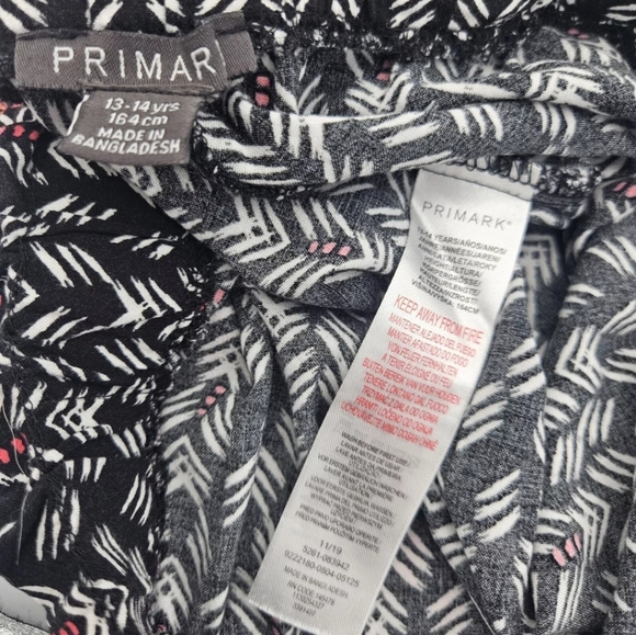 LOT of 2 Ladies Teens Pajama Shorts Garage & Primark Brands Size XS & 13-14 Year - Picture 14 of 14